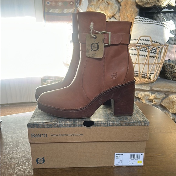 Born Shoes - Born Women's Brown Leather Heeled Ankle Boots